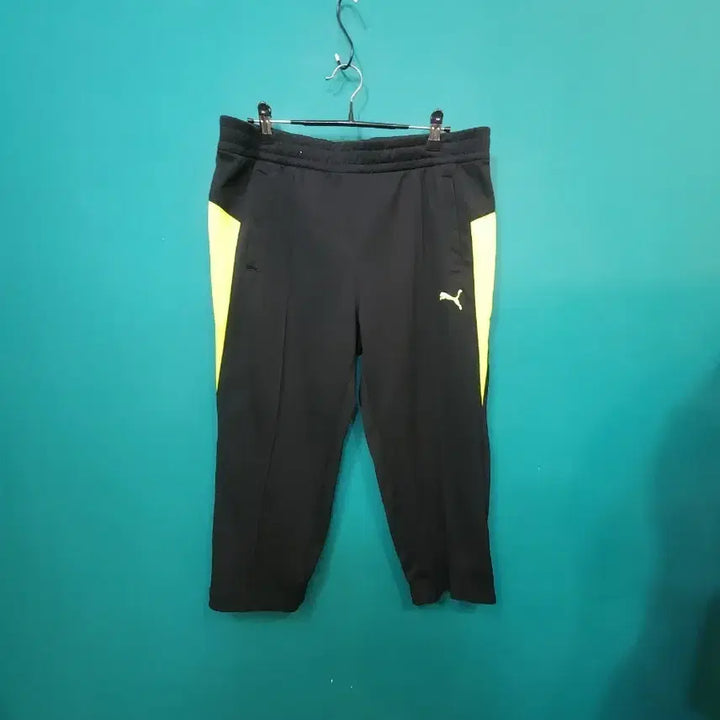 [SOLD OUT] 푸마 트레이닝 남성 7부 바지