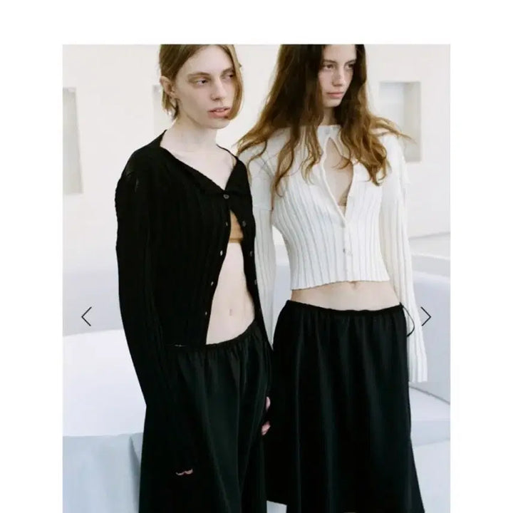 [SOLD OUT] Le17septembre cecilie silky skirt 블랙