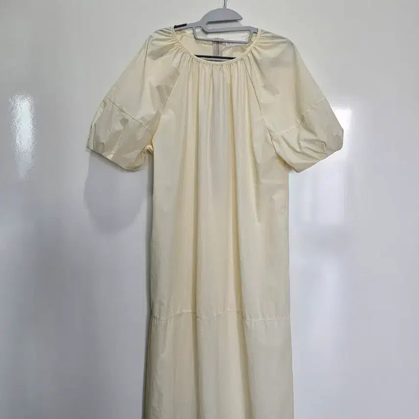 [SOLD OUT] 퍼프 소매 롱원피스