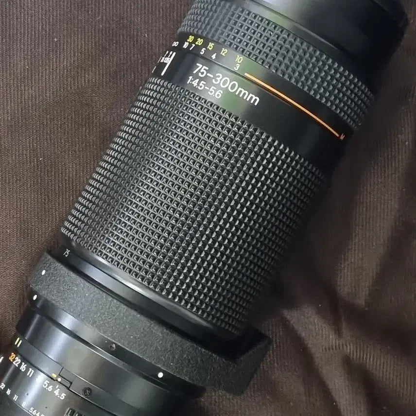 [SOLD OUT] 니콘 AF75-300 망원렌즈