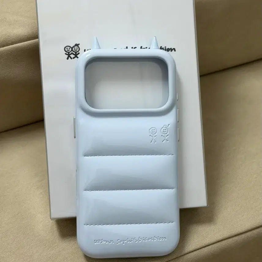 [BUNJANG] Urban Sophistication iPhone 17 Pro Case / (아이폰17프로) 어반소피스티케이션 케이스 팝니다