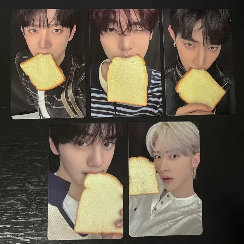 [BUNJANG] TWICE M2U Lucky Draw Bread Photocard Set / 앤더블 엠투유 미공포 식빵 5장 세트 양도합니다