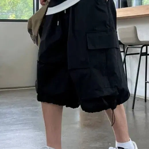 [BUNJANG] Bermuda Cargo Parachute Pants - Oversized Fit / 버뮤다 카고 파라슈트 프리 빅사이즈