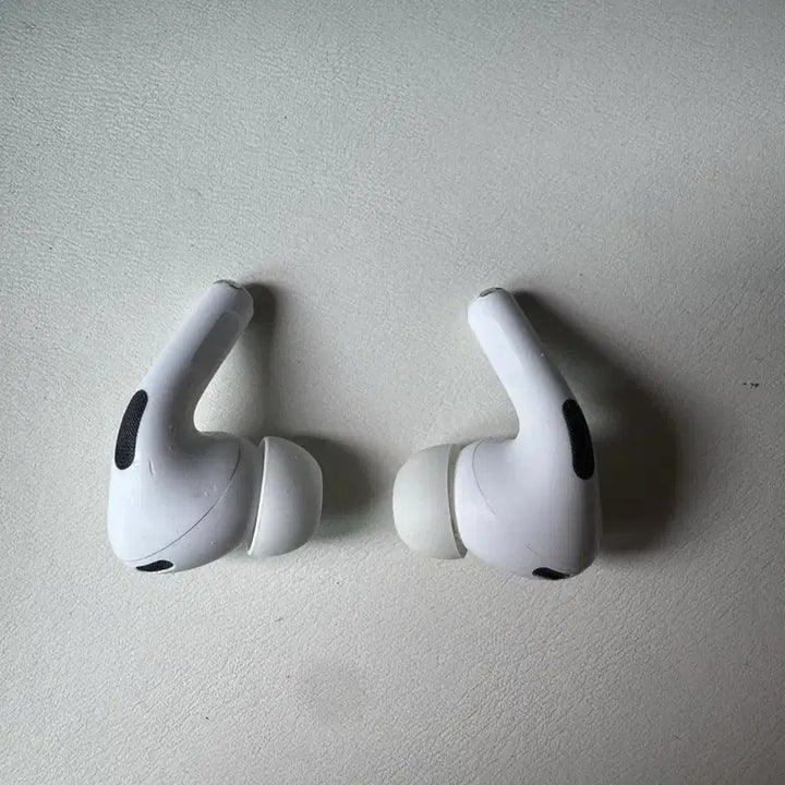[BUNJANG] Apple AirPods Pro 2nd Generation 8-pin / 에어팟 프로2 8핀