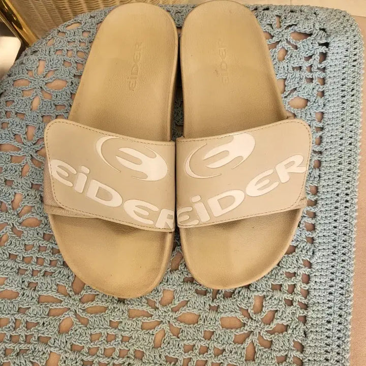 [SOLD OUT] EIDER 샌들 베이지색