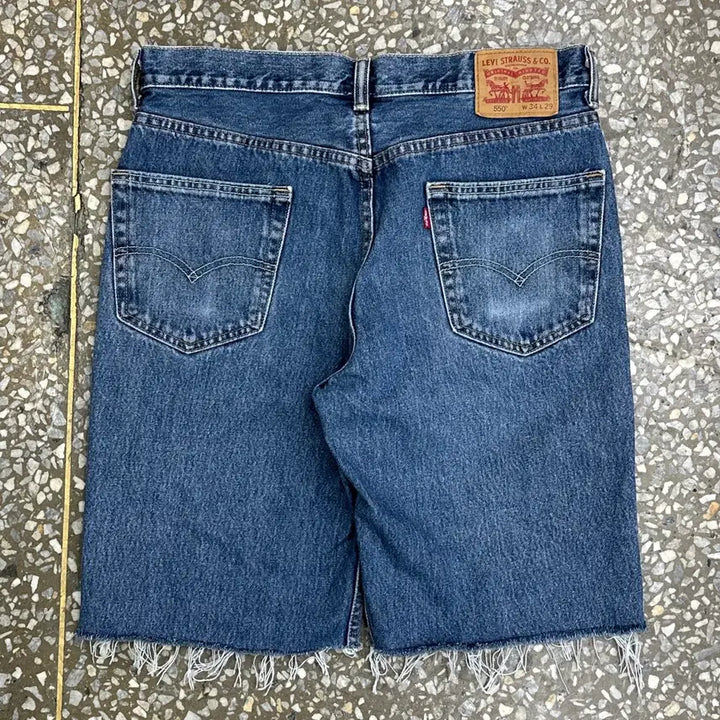 [SOLD OUT] 리바이스 550 컷오프 데님 쇼츠 34