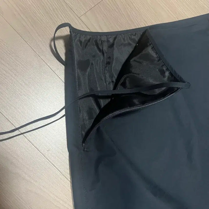 [BUNJANG] LOW CLASSIC String Midi Skirt Dark Navy S / 로우클래식 스트링 미디 스커트 다크네이비 S