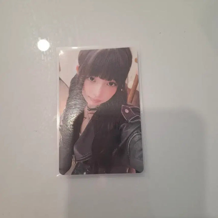 [BUNJANG] IVE B_LITE CD Shop Lucky Draw Rei Photocard / 아이브 비올라잇 CD shop 럭드 레이 팝니다
