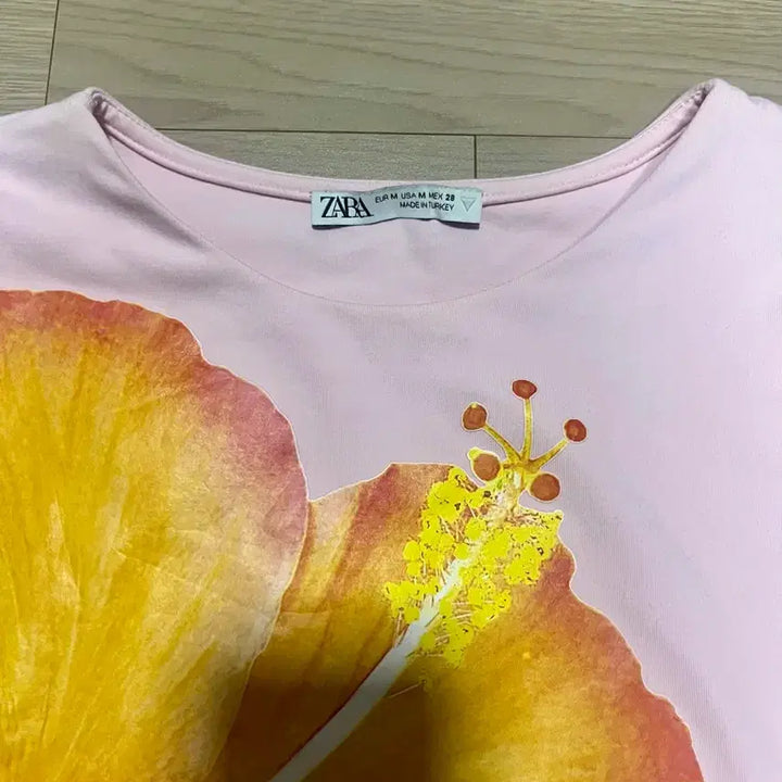 [BUNJANG] Zara Floral Polyamide T-Shirt Rose Pink M / 자라 플라워 폴리아미드 티셔츠 로즈핑크 M