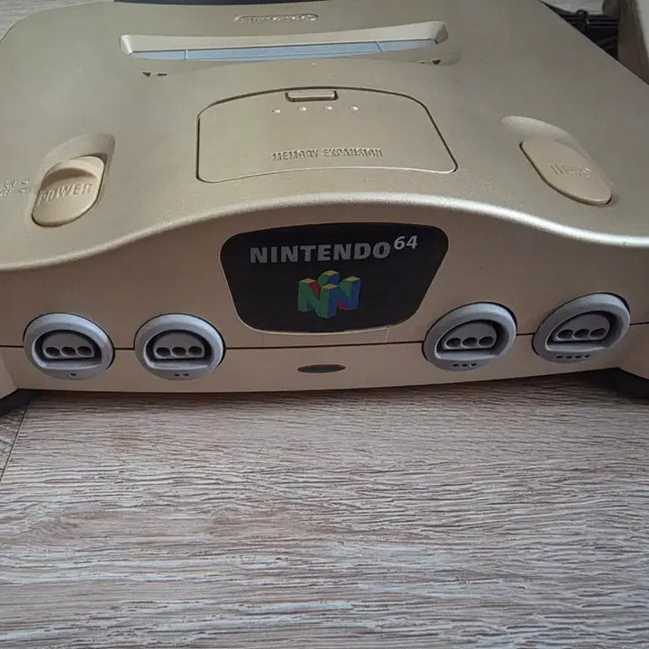 [BUNJANG] Nintendo 64 Gold Limited Edition Console (220v Modified) / 닌텐도64 골드 한정판 220v개조 판매합니다