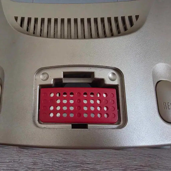 [BUNJANG] Nintendo 64 Gold Limited Edition Console (220v Modified) / 닌텐도64 골드 한정판 220v개조 판매합니다