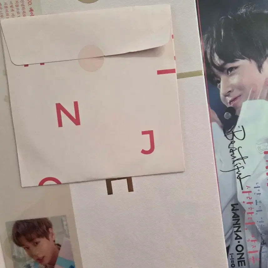 [BUNJANG] Park Jihoon 2019 Fan Meeting Photobook DVD Set / 박지훈 팬미팅 2019 포토북 dvd 미개봉 새상품