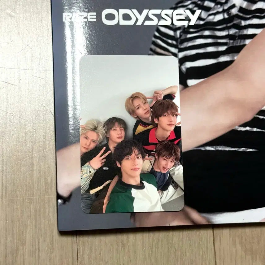 [BUNJANG] RIIZE Sungchan Odyssey Album Group Photocard / 라이즈 성찬 오디세이 앨범 단체 포카