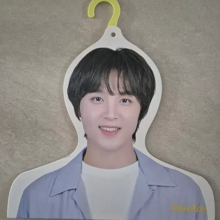[BUNJANG] NCT Haechan Mori Fantasy Limited Prize Photo Hanger / 모리 판타지 한정 경품 포토 행거 해찬