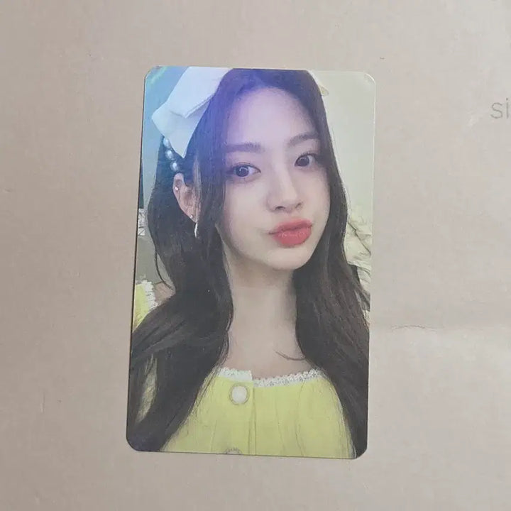 [BUNJANG] STAYC Sieun Run2U YoungLove Apple Music Photocard / 스테이씨 세은 런투유 영러브 애플뮤직 포카