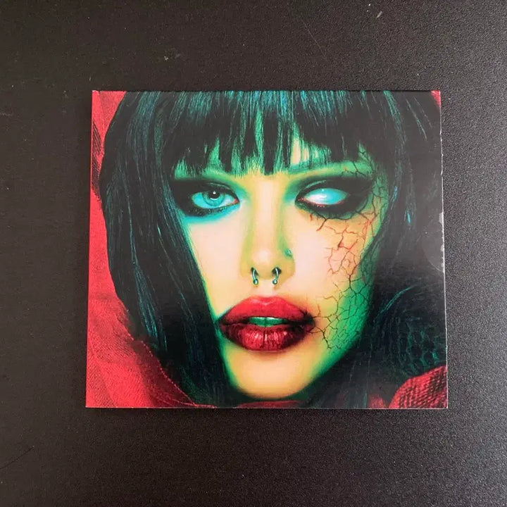 [BUNJANG] Alice Glass Prey // IV Unsealed CD / 앨리스 글래스/크리스털캐슬스-Prey//IV 수입미개봉CD