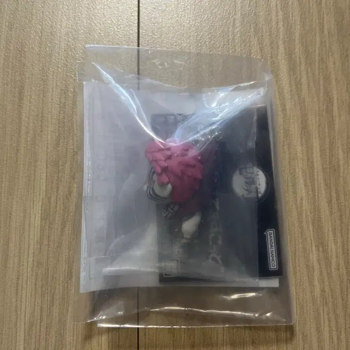 [BUNJANG] Demon Slayer Akaza Dangle Gacha Ballchain Version (Sealed) / 귀멸의칼날 대롱 가챠 아카자 판매합니다. 미개봉 상품