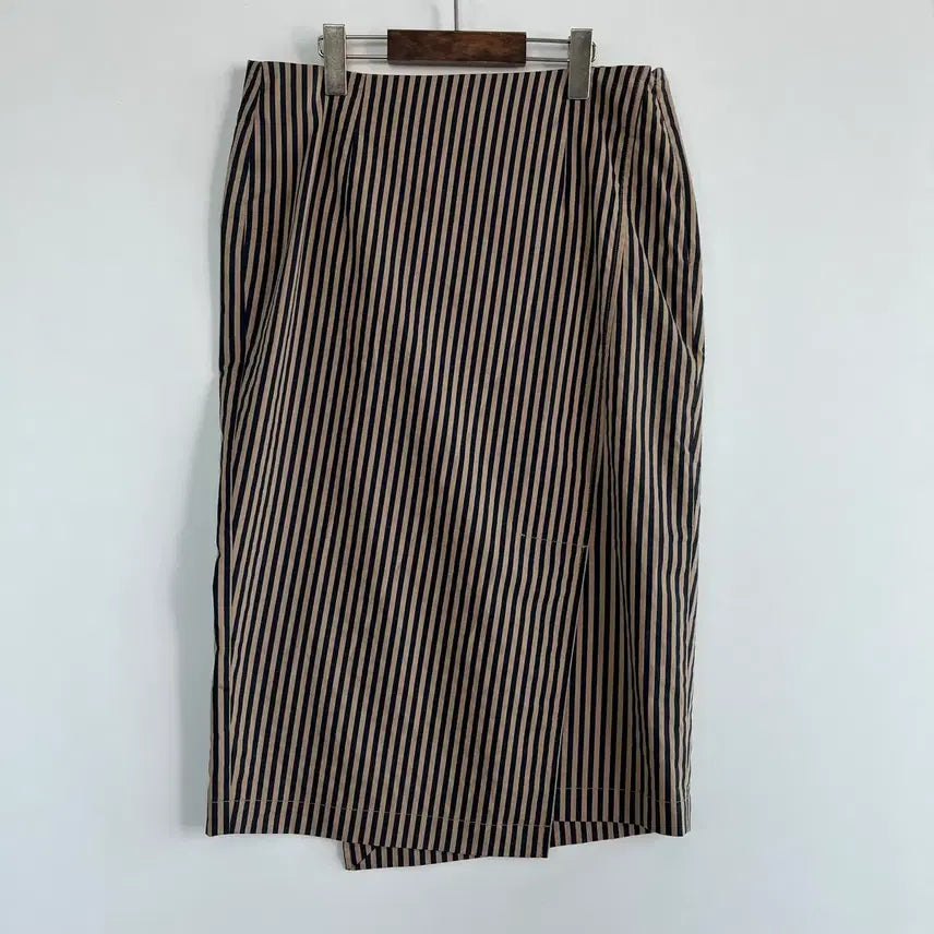 [BUNJANG] The Izzat Collection Striped Skirt / The Izzat Collection 더 아이잗 컬렉션 스트라이프 스커트