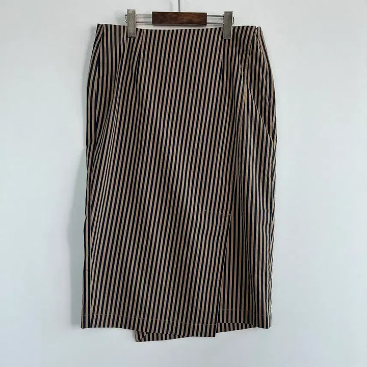 [BUNJANG] The Izzat Collection Striped Skirt / The Izzat Collection 더 아이잗 컬렉션 스트라이프 스커트