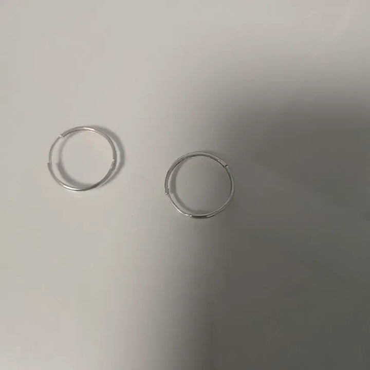 [SOLD OUT] 2cm 실버 링 귀걸이 심플베이직원터치귀걸이