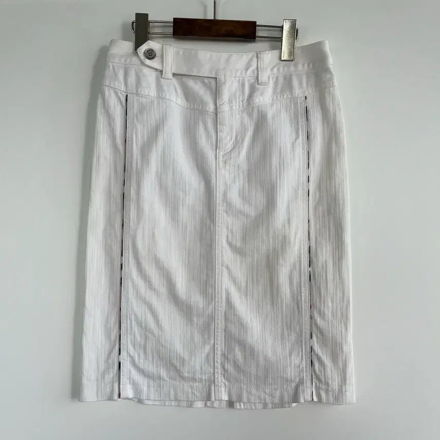 [BUNJANG] Burberry White Cotton Midi Skirt / 버버리 화이트 코튼 미디 스커트