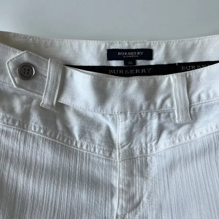 [BUNJANG] Burberry White Cotton Midi Skirt / 버버리 화이트 코튼 미디 스커트