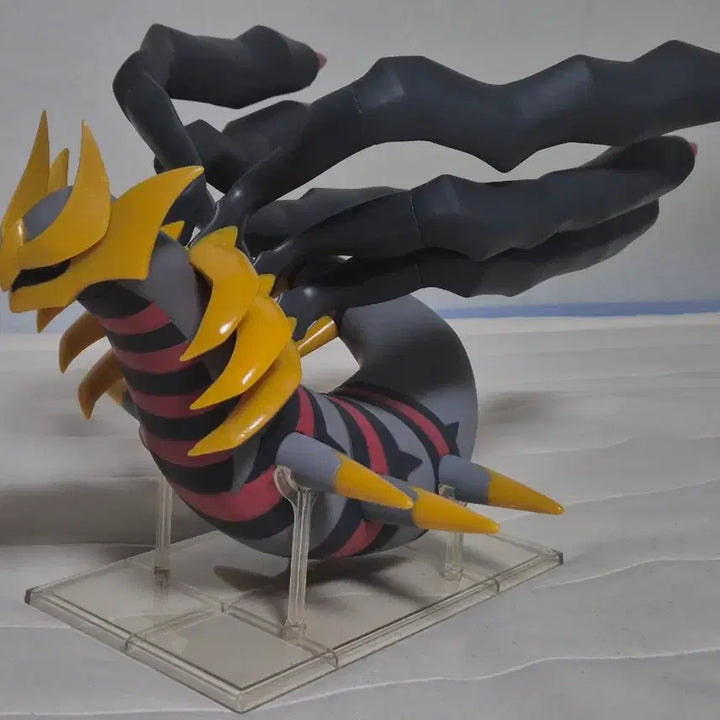 [BUNJANG] Giratina Figure / 마지막 가격 내림 기라티나 피규어
