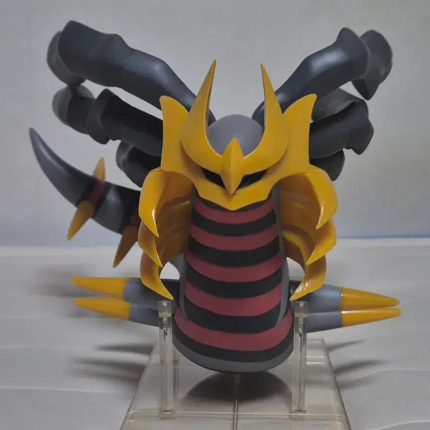 [BUNJANG] Giratina Figure / 마지막 가격 내림 기라티나 피규어