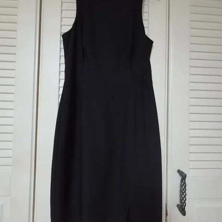 [BUNJANG] Banana Republic Black Long Dress with Slit Detail / 바나나리퍼블릭 원피스
