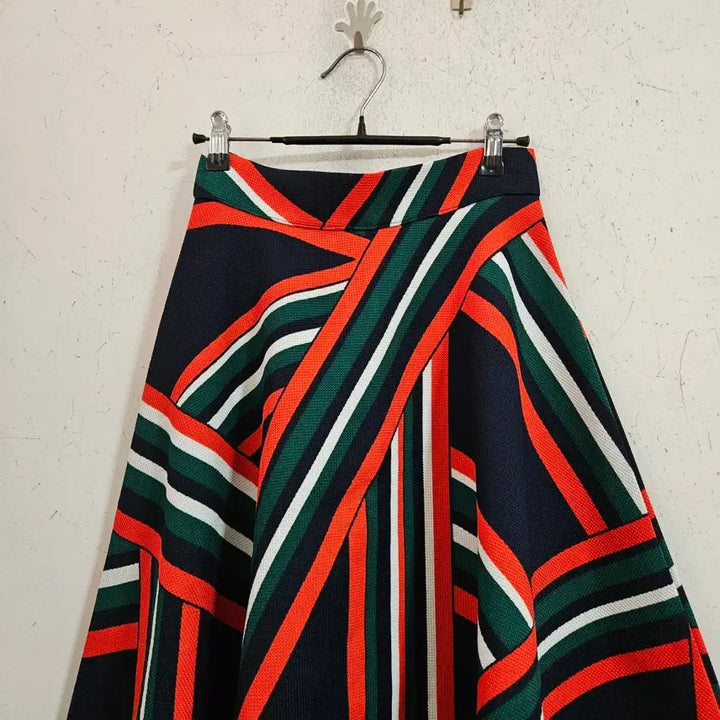 [BUNJANG] Multi Stripe Pattern Flare Skirt / 멀티 스트라이프 패턴 플레어 스커트