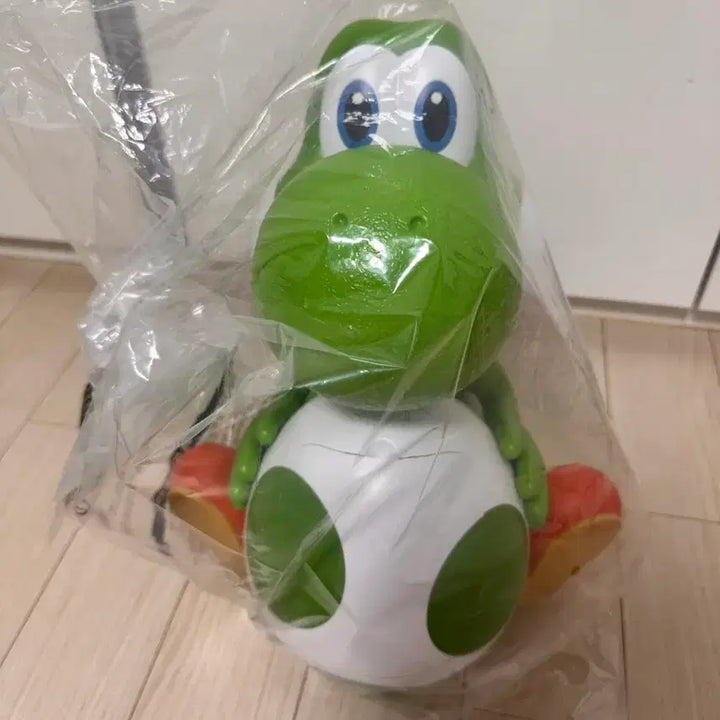 [BUNJANG] CGV Yoshi Popcorn Bucket / CGV 요시팝톤통 팝니다