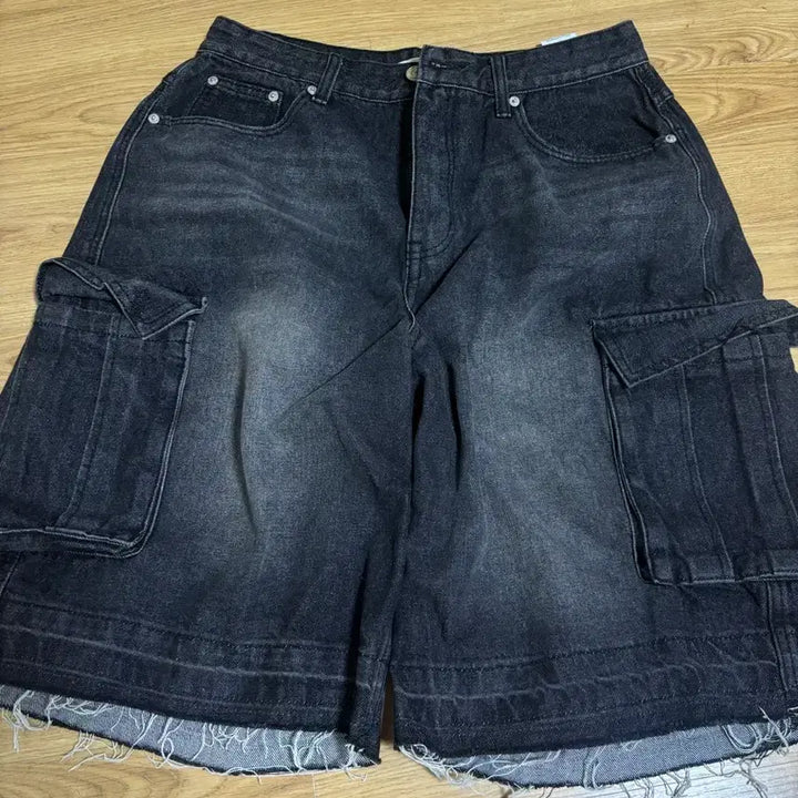 [BUNJANG] Unallored Code Cargo Half Denim Pants / 어널러코드 카고 하프데님 팬츠