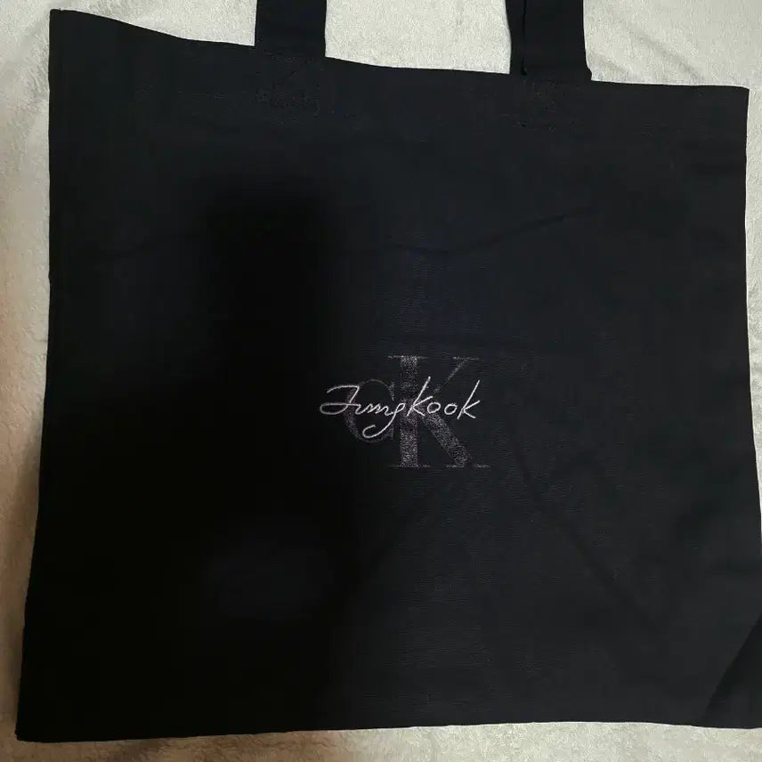 [BUNJANG] Calvin Klein Jungkook Tote Bag / 방탄 정국 캘빈 클라인 토트백 CKJK 토트백