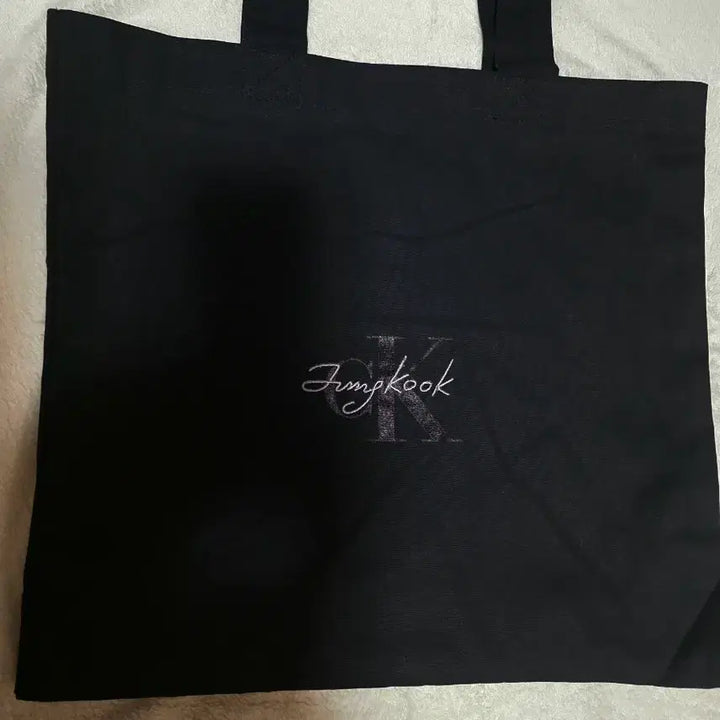 [BUNJANG] Calvin Klein Jungkook Tote Bag / 방탄 정국 캘빈 클라인 토트백 CKJK 토트백
