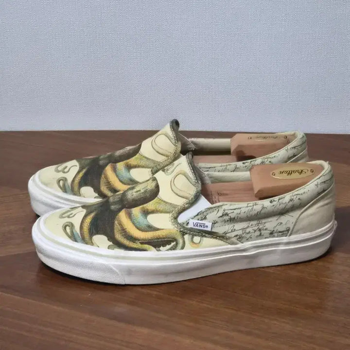 [SOLD OUT] 반스 슬립온 한정판 285