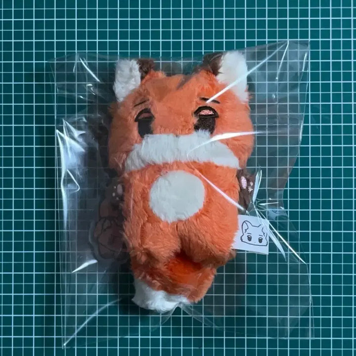 [BUNJANG] Aespa Winter "Yeou Jikjiki" Doll with Keyring and Dust Bag / 여우 직직이 여직이 에스파 윈터 인형 더스트백 ㅅㅊㅇ 포카 레모네이드