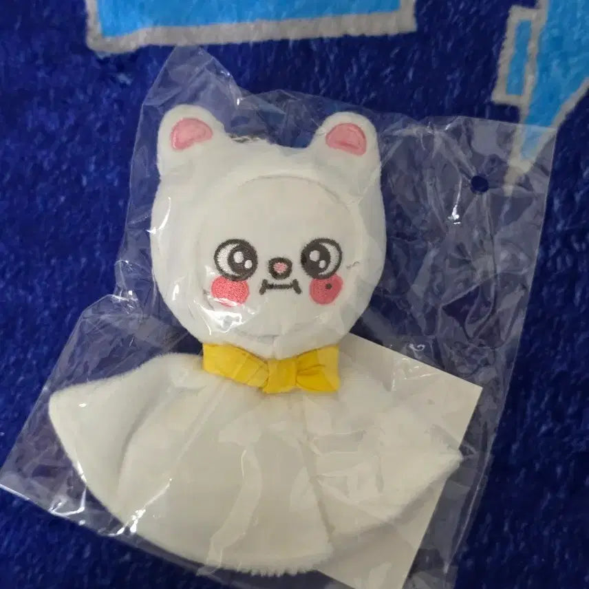 [BUNJANG] Stray Kids SKZOO Dominates Japan MD Jiniret Bag Charm (Sealed) / 스키즈 스키주 일본md 지니렛 백참