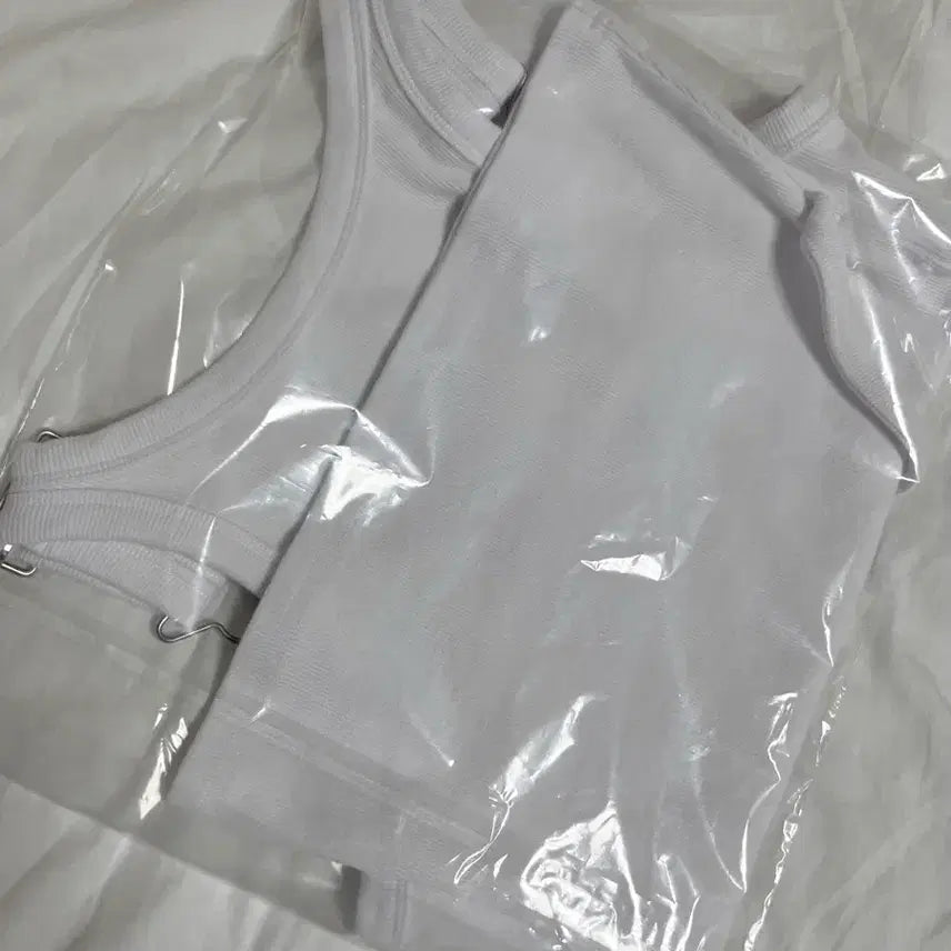 [BUNJANG] F Adee Suspender Sleeveless Top White / 페일제이드 서스펜더 슬리브리스 멜빵 나시 탑 화이트