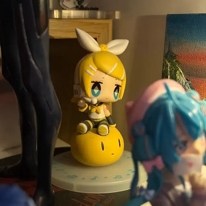 [BUNJANG] Kagamine Rin Shumai Figure / 가격고정/급전 ㅠ 고전 카가미네 린 슈마이군 피규어