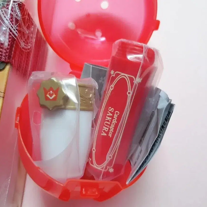 [BUNJANG] Cardcaptor Sakura Crow Card Book + Lip Case Keychain Gacha Bundle Set / [일괄] 카드캡터체리 크로우카드북+립케이스 키링 가챠/카드캡터사쿠라