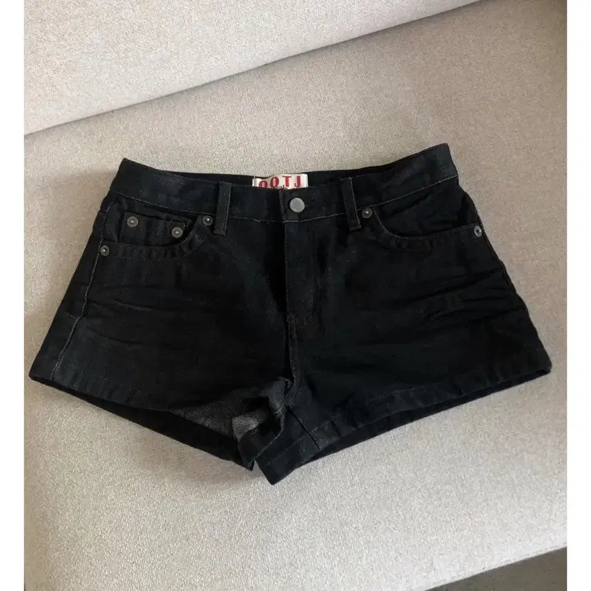 [BUNJANG] OOTJ Non-Fade Black Denim Shorts / OOTJ 논페이드 블랙 데님 숏팬츠