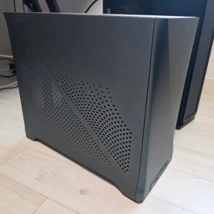 [BUNJANG] Fractal Design Era 2 Case / fractal Design era2 케이스 프렉탈디자인