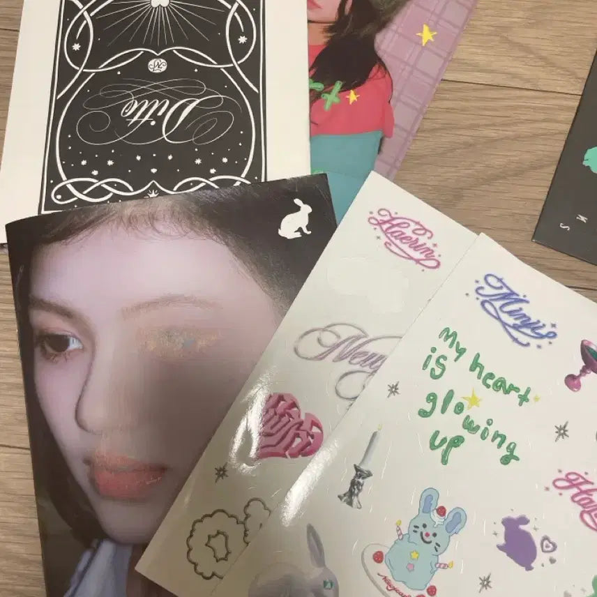[BUNJANG] NewJeans OMG Message Card Danielle Version / 뉴진스 OMG 메시지 카드 다니엘 버전