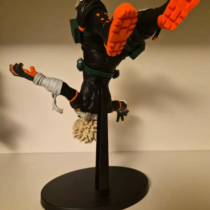 [BUNJANG] Maximatic 1 Katsuki Bakugo Figure / 맥시매틱 1 바쿠고