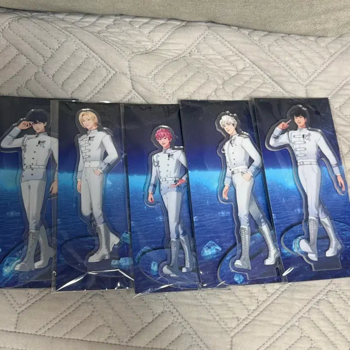 [BUNJANG] PLAVE 1st Concert Acrylic Standee (Sealed) / 미개봉) 플레이브 1st 콘 아크릴스탠드
