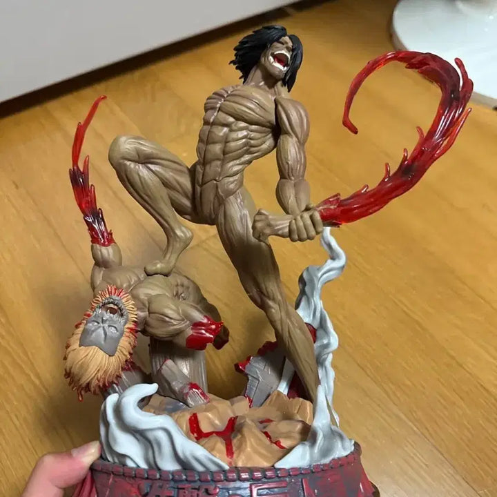 [BUNJANG] Attack on Titan Colossal Titan &amp; Attack Titan Figure / 진격의 거인 피규어