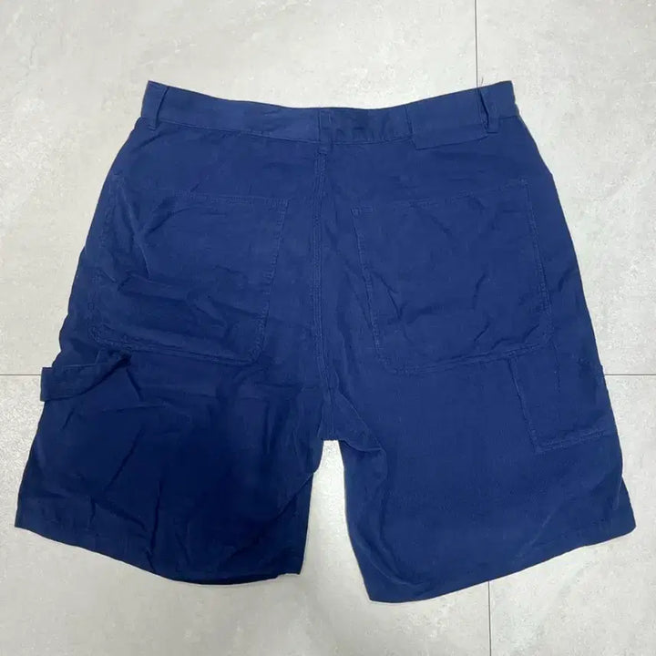 [SOLD OUT] [BIRTHDAYSUIT] 벌스데이수트 코듀로이 반바지 네이비 L