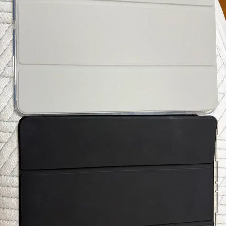 [BUNJANG] iPad 13-inch Case Bundle / *새상품* 아이패드 케이스 13인치 일괄판매
