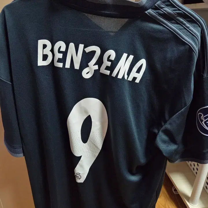 [BUNJANG] Real Madrid Benzema Away Football Jersey / [L] 레알 마드리드 어웨이 벤제마 축구 유니폼