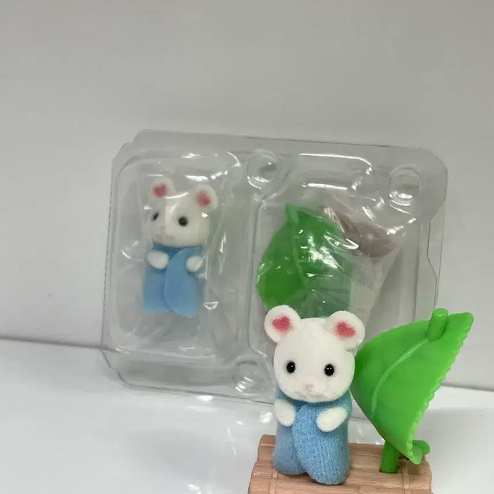 [BUNJANG] Sylvanian Families Blind Bag Secret Forest Marshmallow Mouse / 실바니안 블라인드백 비밀의 숲 마시멜로 마우스